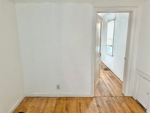 Tiny photo for 2405 E 3rd Street, Anderson, IN 46012 (MLS # 202548611)