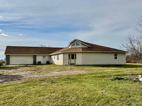 Photo of 5664 S 500 W Road, Columbia City, IN 46725 (MLS # 202547314)