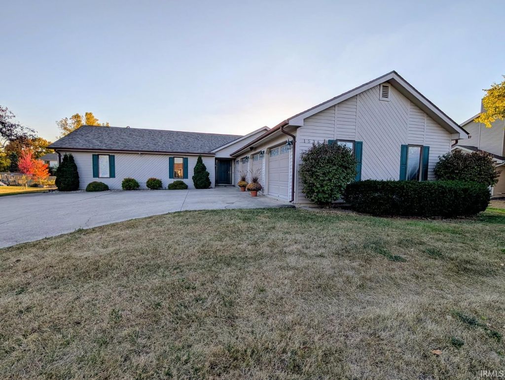 Photo of 1536 Timberlake Trail, Fort Wayne, IN 46804 (MLS # 202541732)