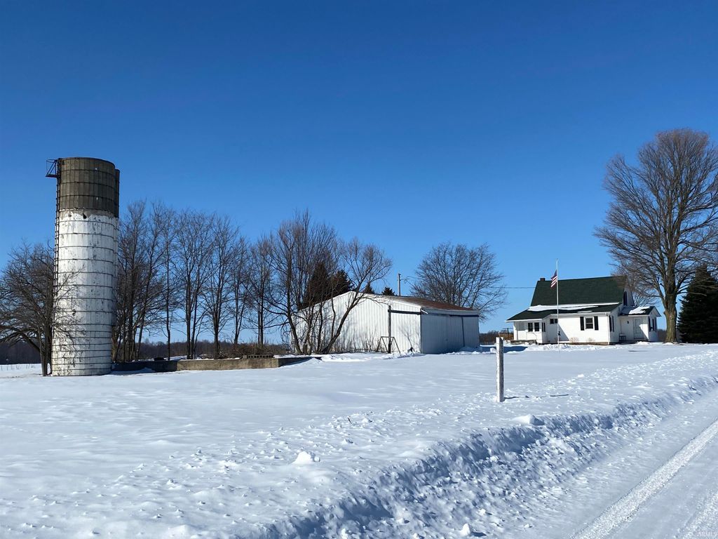 Photo of 1630 N 1000 E. Road, Akron, IN 46910 (MLS # 202604413)