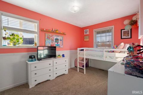 Tiny photo for 2000 TAM-O-SHANTER Lane, Kokomo, IN 46902 (MLS # 202547236)