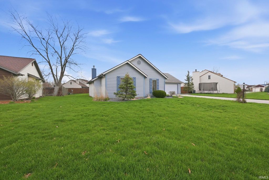 Photo of 6232 Verandah Lane, Fort Wayne, IN 46835 (MLS # 202611787)
