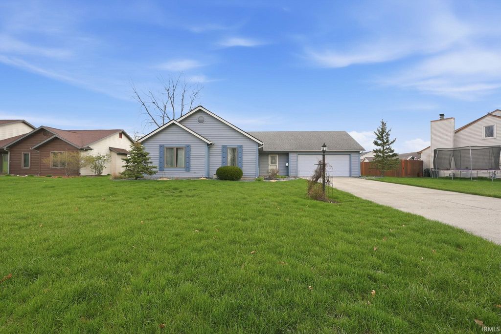 Photo of 6232 Verandah Lane, Fort Wayne, IN 46835 (MLS # 202611787)