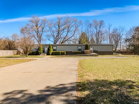 502 N Madison Street #1 & #2, Gaston, IN 47342 - #: 202508967