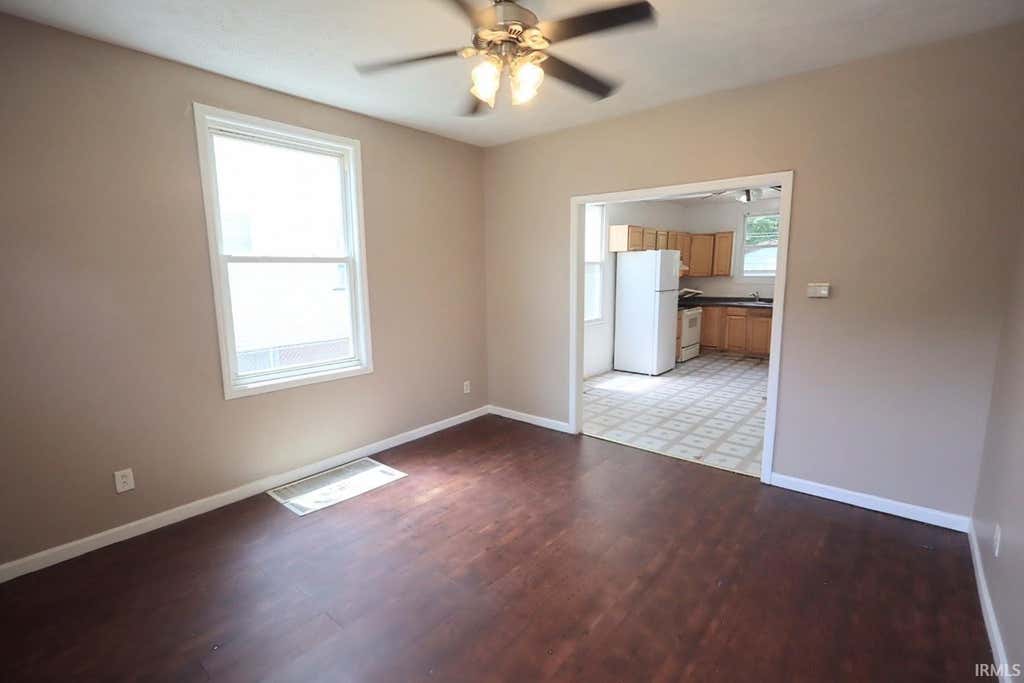 Photo of 1609 S Morton Avenue, Evansville, IN 47713 (MLS # 202632668)