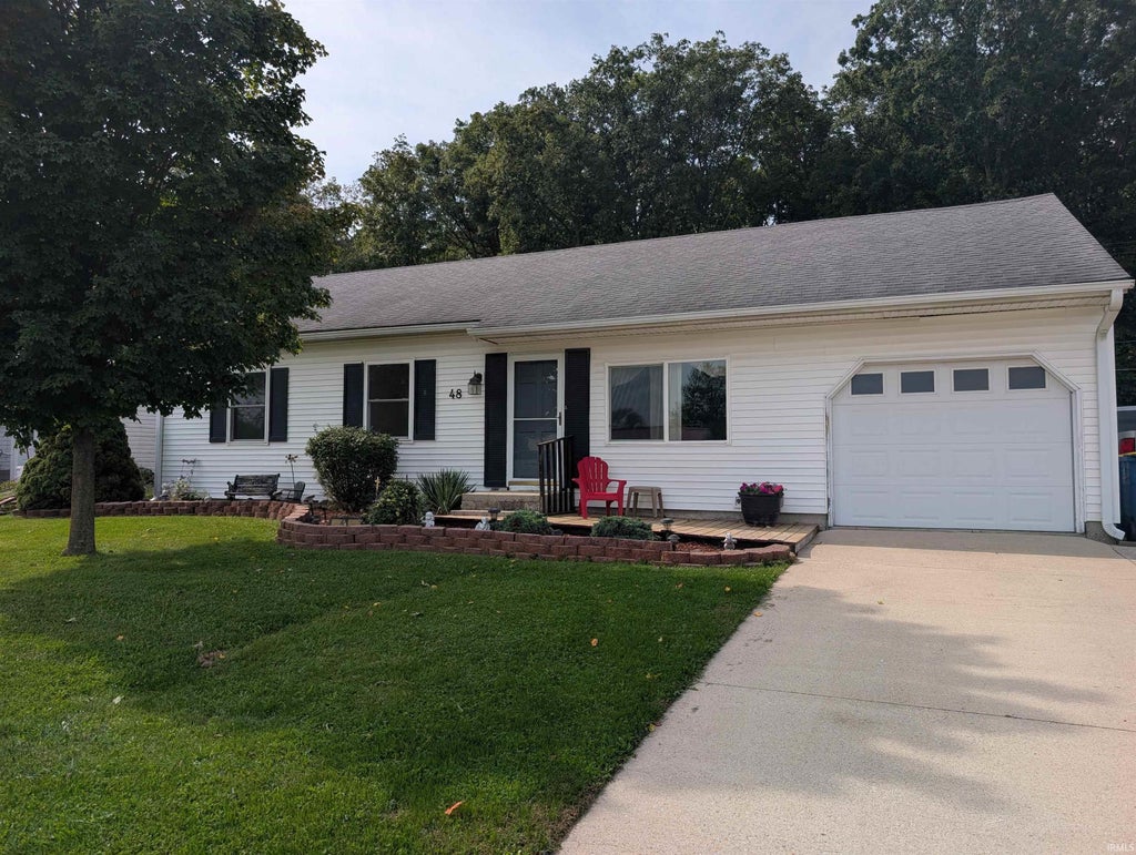 Photo of 48 sunset Drive, Bluffton, IN 46714 (MLS # 202640872)