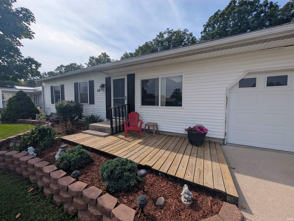 Photo of 48 sunset Drive, Bluffton, IN 46714 (MLS # 202640872)
