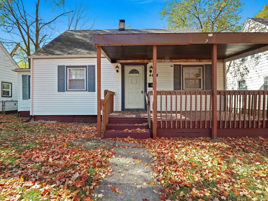 Photo of 4408 Avondale Drive, Fort Wayne, IN 46806 (MLS # 202542785)