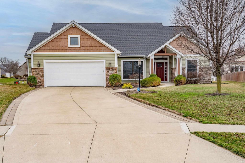 Photo of 14809 Blue Reef Drive, Fort Wayne, IN 46814 (MLS # 202608241)