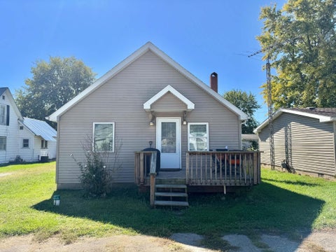 Photo of 226 E South Street, Yeoman, IN 47997 (MLS # 202641455)