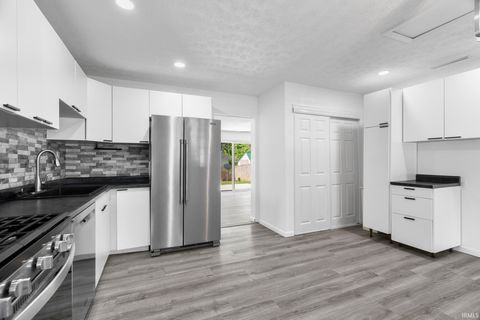 Tiny photo for 1701 Teal Road, Lafayette, IN 47909 (MLS # 202628469)