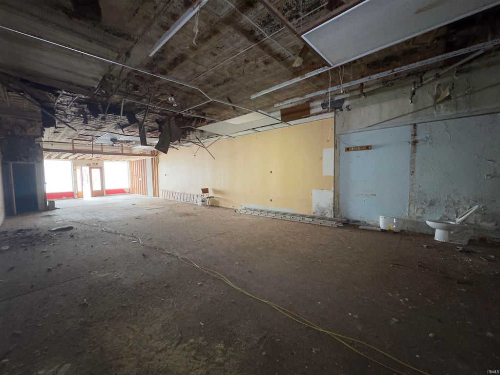 Photo of 20 N jefferson Street, Huntington, IN 46750 (MLS # 202539800)
