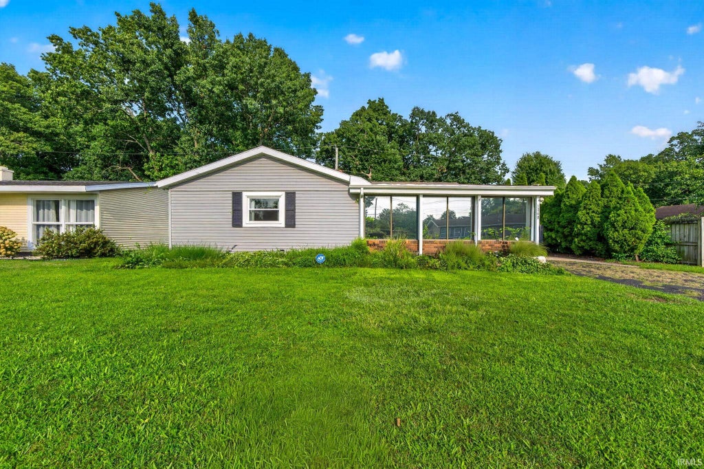 Photo of 1240 Ebeling Drive, South Bend, IN 46615 (MLS # 202633389)