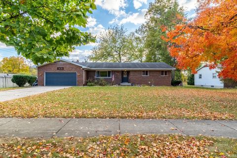 Photo of 7212 Kercheval Drive, Fort Wayne, IN 46815 (MLS # 202544196)