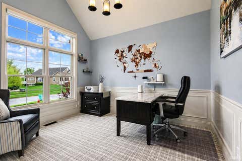 Tiny photo for 116 N Ashton Lane, Valparaiso, IN 46385 (MLS # 202622475)
