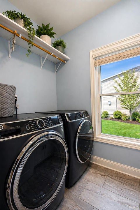 Tiny photo for 116 N Ashton Lane, Valparaiso, IN 46385 (MLS # 202622475)