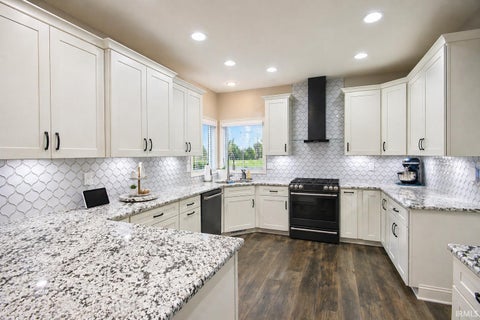 Tiny photo for 116 N Ashton Lane, Valparaiso, IN 46385 (MLS # 202622475)