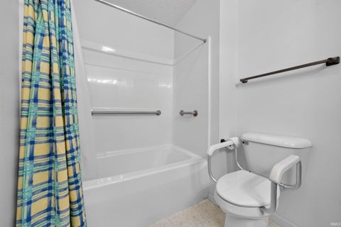 Tiny photo for 820 Walnut Ridge West RDG, Logansport, IN 46947 (MLS # 202626929)
