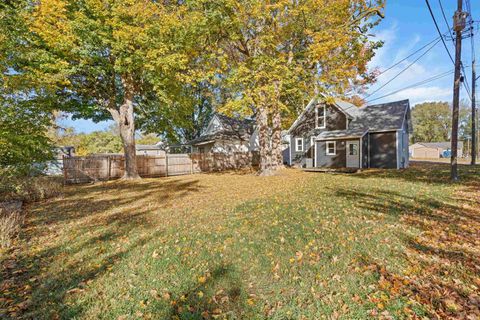 Tiny photo for 1441 E Monroe Street, Kokomo, IN 46901 (MLS # 202542724)
