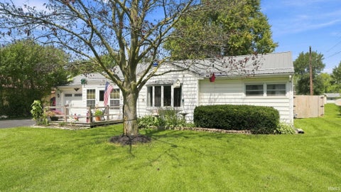 Tiny photo for 2120 Broadmoor Avenue, Fort Wayne, IN 46818 (MLS # 202635612)