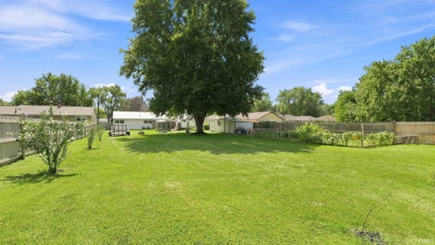 Tiny photo for 2120 Broadmoor Avenue, Fort Wayne, IN 46818 (MLS # 202635612)