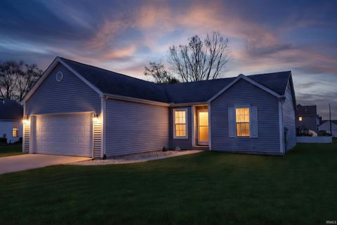 Tiny photo for 1424 Gauley River Drive, Mishawaka, IN 46544 (MLS # 202612746)