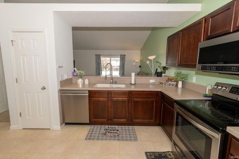 Tiny photo for 1424 Gauley River Drive, Mishawaka, IN 46544 (MLS # 202612746)