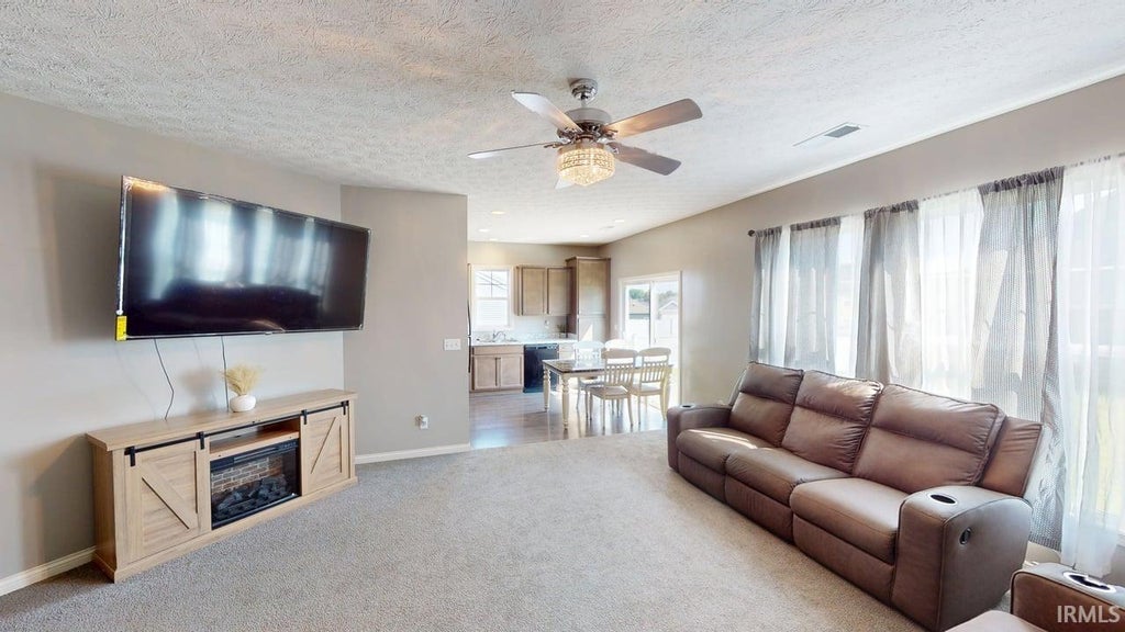 Photo of 1405 N Hunters Crossing Pass, Huntingburg, IN 47542 (MLS # 202636799)