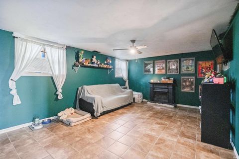 Tiny photo for 1208 Wigwam Drive, Kokomo, IN 46902 (MLS # 202618897)
