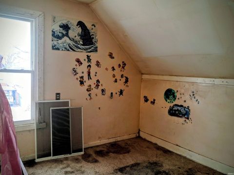 Tiny photo for 110 W 6th Street, Peru, IN 46970 (MLS # 202601231)