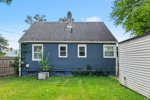 Tiny photo for 1111 Blyler Place, South Bend, IN 46616 (MLS # 202638860)