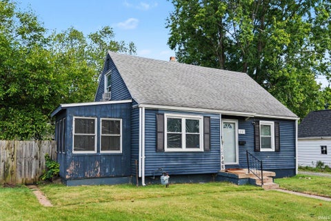 Tiny photo for 1111 Blyler Place, South Bend, IN 46616 (MLS # 202638860)