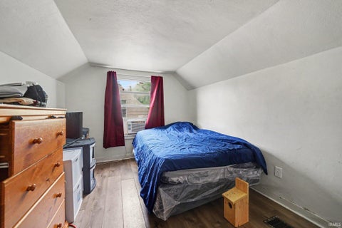 Tiny photo for 1111 Blyler Place, South Bend, IN 46616 (MLS # 202638860)