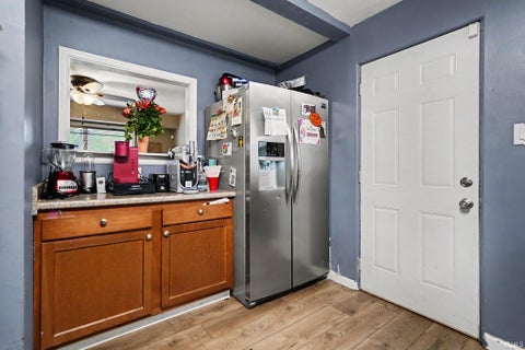Tiny photo for 1111 Blyler Place, South Bend, IN 46616 (MLS # 202638860)