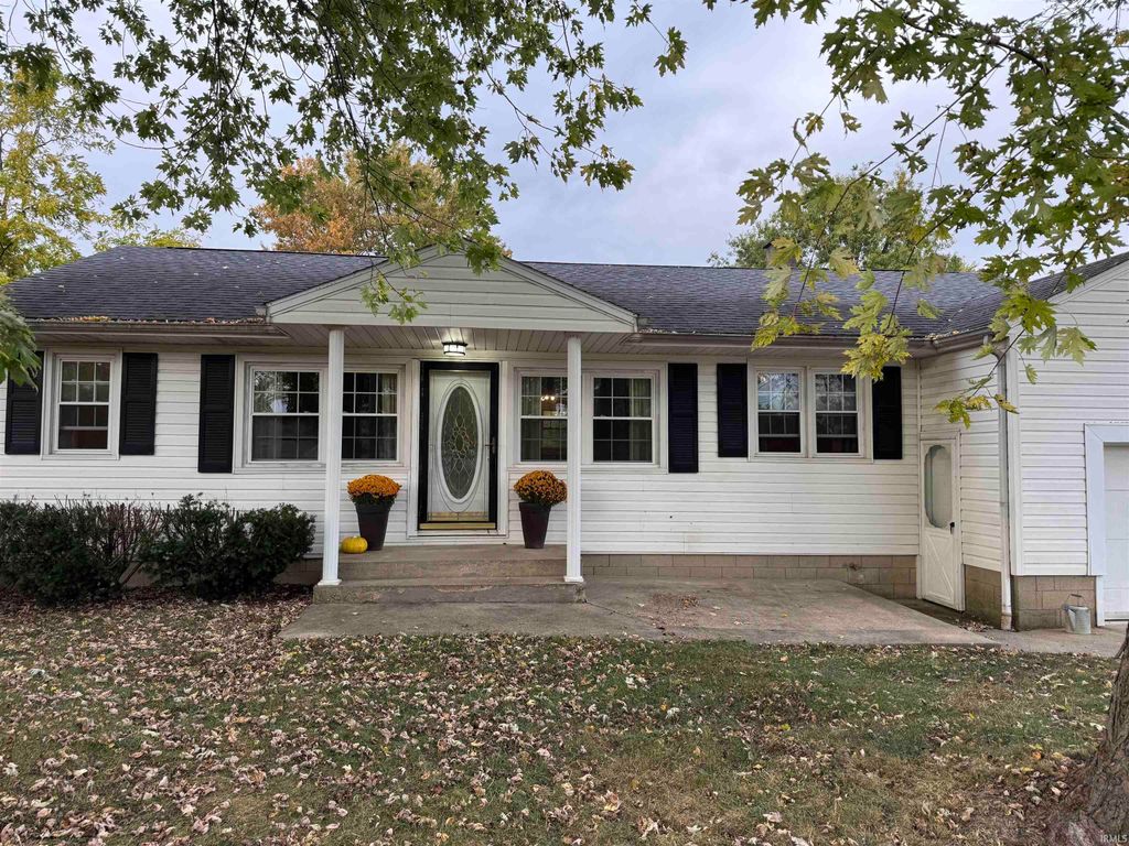 Photo of 2104 E Delta Drive, Muncie, IN 47303 (MLS # 202547550)