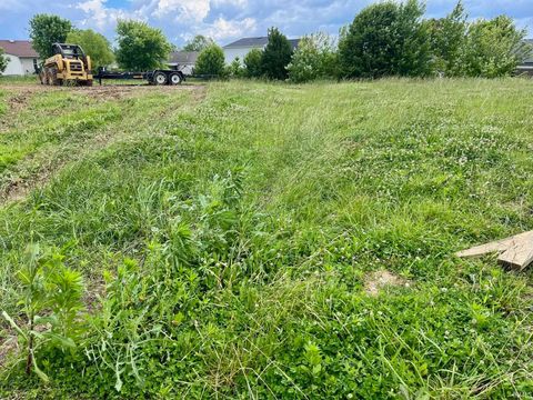 Photo of 3148 Fehme Court, Evansville, IN 47725 (MLS # 202604734)