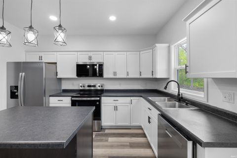 Tiny photo for 2611 Sheridan Road, Fort Wayne, IN 46803 (MLS # 202616386)