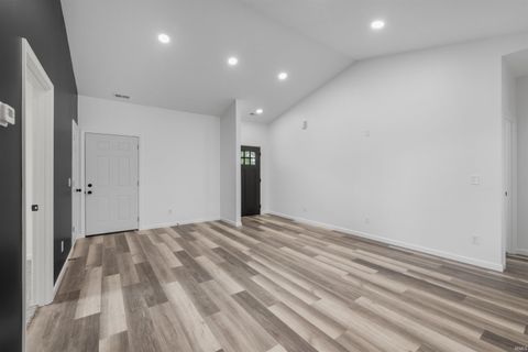 Tiny photo for 2611 Sheridan Road, Fort Wayne, IN 46803 (MLS # 202616386)