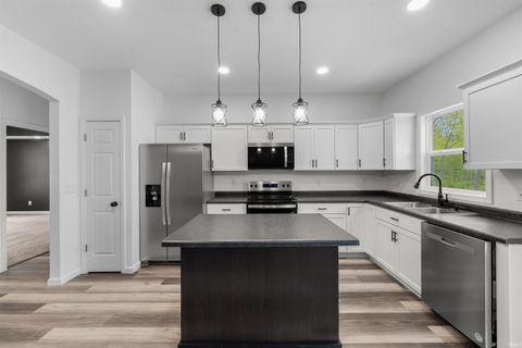 Tiny photo for 2611 Sheridan Road, Fort Wayne, IN 46803 (MLS # 202616386)