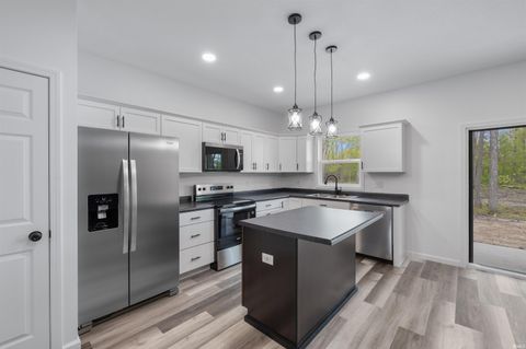 Tiny photo for 2611 Sheridan Road, Fort Wayne, IN 46803 (MLS # 202616386)
