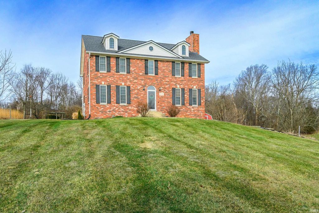 Photo of 5408 S Chalmers Court, Bloomington, IN 47403 (MLS # 202607598)