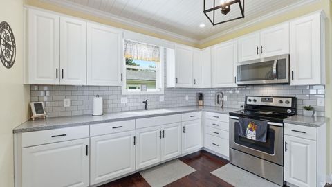 Tiny photo for 805 S Cowen Street, Garrett, IN 46738 (MLS # 202618734)