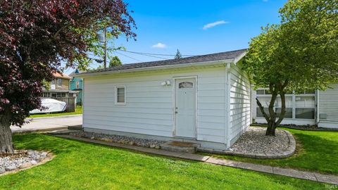 Tiny photo for 805 S Cowen Street, Garrett, IN 46738 (MLS # 202618734)
