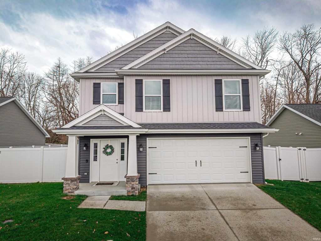 Photo of 1041 Frost Drive, Evansville, IN 47725 (MLS # 202608187)