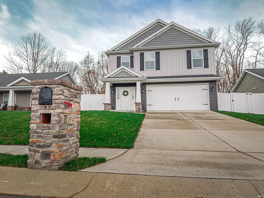 Photo of 1041 Frost Drive, Evansville, IN 47725 (MLS # 202608187)