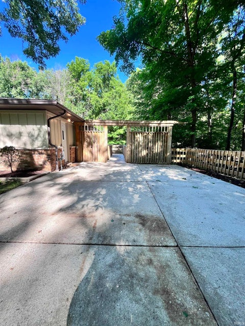 Tiny photo for 646 Wolf Drive, Logansport, IN 46947 (MLS # 202623280)