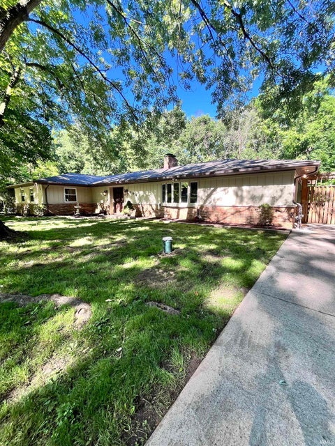 Tiny photo for 646 Wolf Drive, Logansport, IN 46947 (MLS # 202623280)