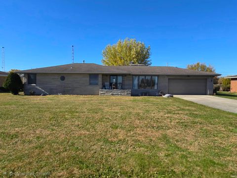 Photo of 3551 S State Road 103, New Castle, IN 47362 (MLS # 202545609)