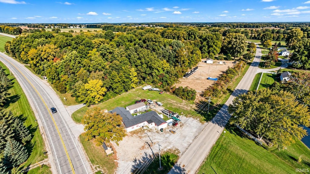 Photo of 3522 N State Road 13, Pierceton, IN 46562 (MLS # 202642536)