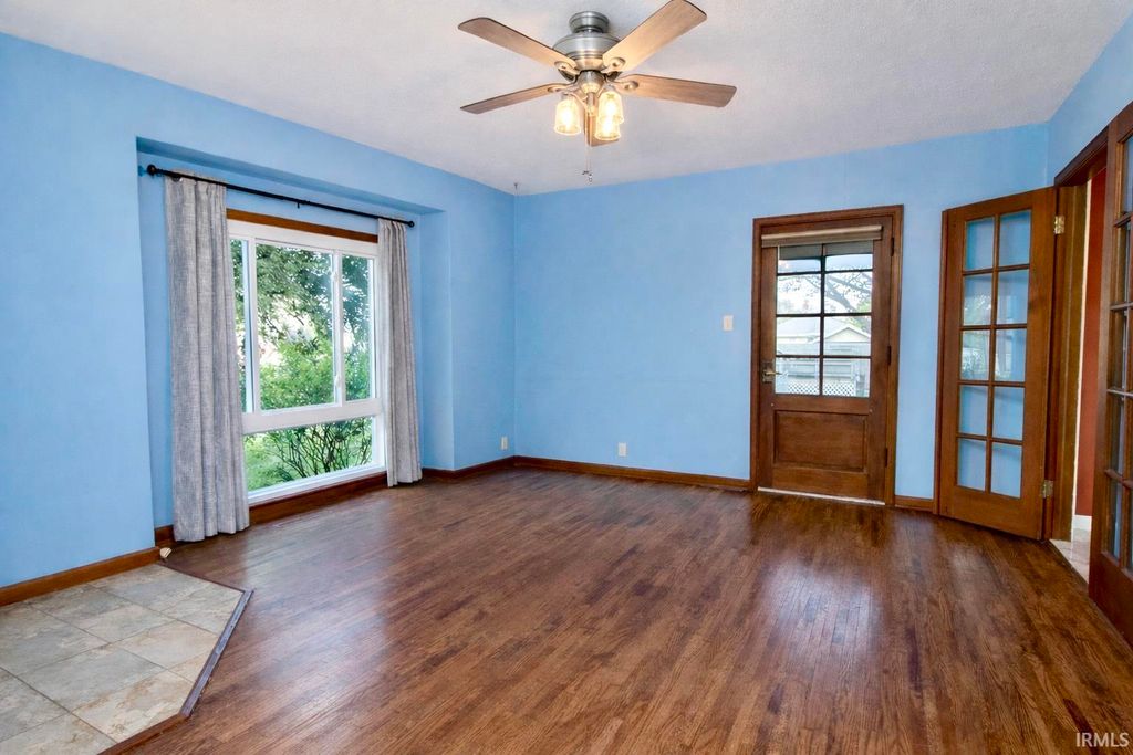 Photo of 1423 S Strong Avenue, Elkhart, IN 46514 (MLS # 202613885)